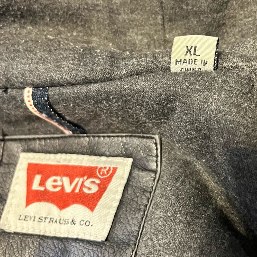 Levi's Hooded Faux Leather Black Jacket sz XL - Picture 4 of 11